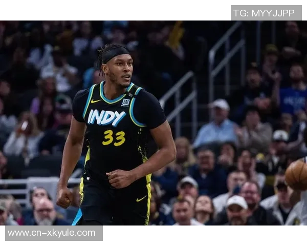 特纳高效发挥仅靠三分球贡献15分7篮板2助攻3抢断展现全面能力 特纳高效发挥仅靠三分球贡献15分7篮板2助攻3抢断展现全面能力